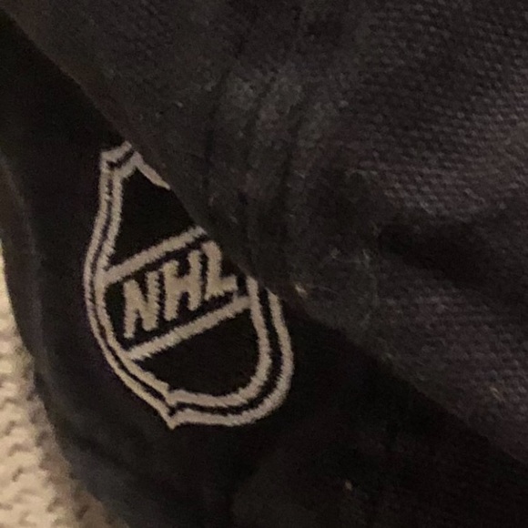 BLACKHAWKS HOCKEY CAP ONE SIZE BY REBOCK - Picture 5 of 6